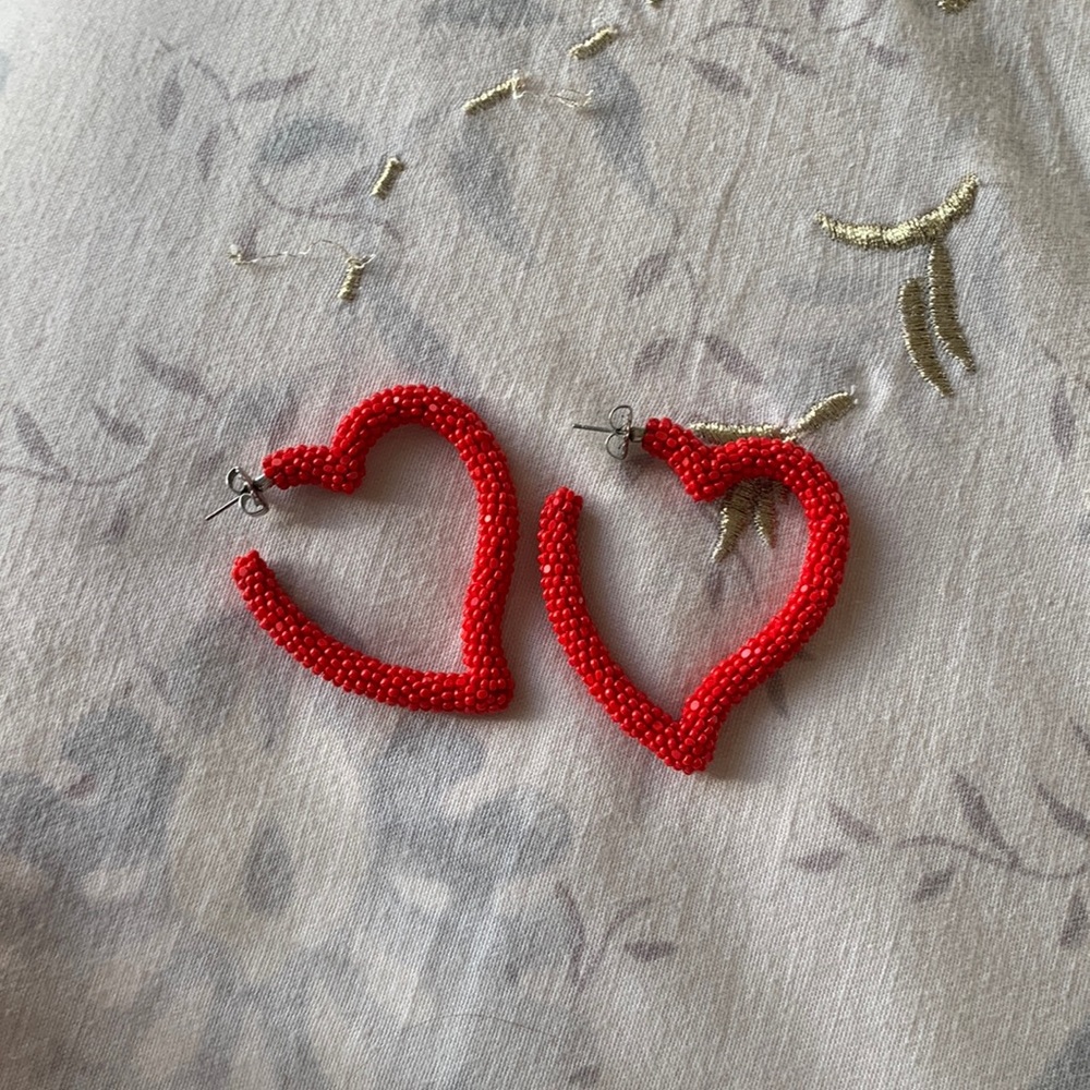 Bauble bar beaded heart hoop